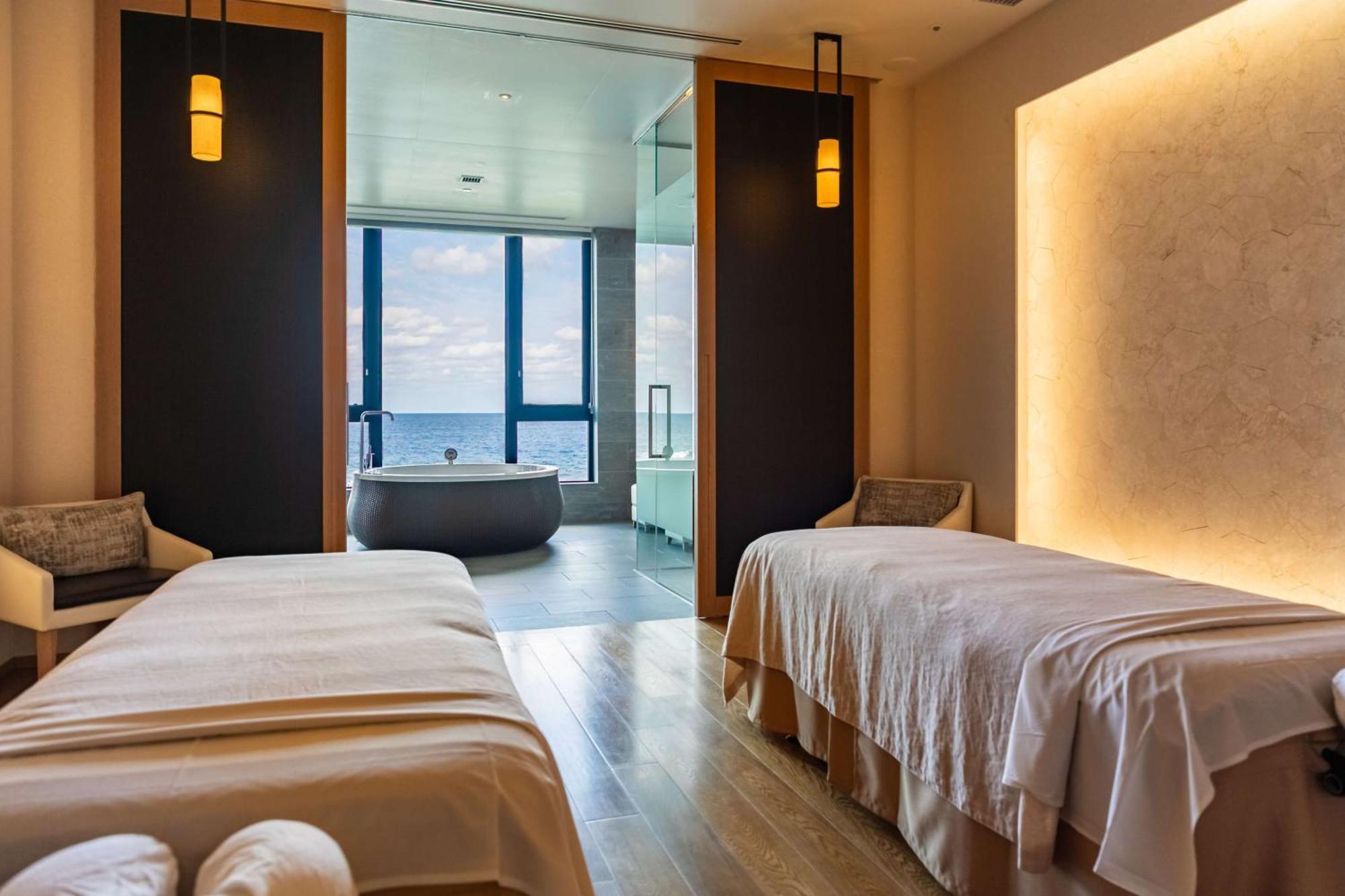 אונה Hyatt Regency Seragaki Island Okinawa מראה חיצוני תמונה